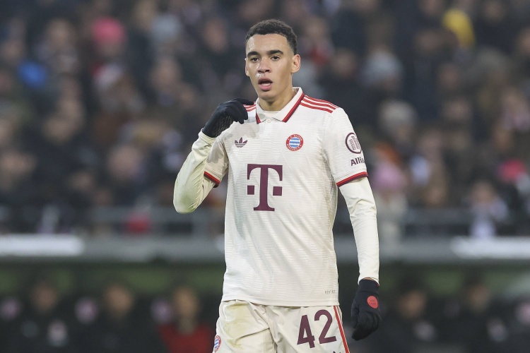 b体育官网-拜仁莱比锡各四人将缺席联赛首战，帕夫洛维奇出战成疑