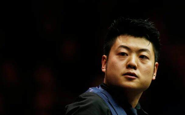 梁文博李行终身禁赛“开先河” 颜丙涛涉事时仅16岁